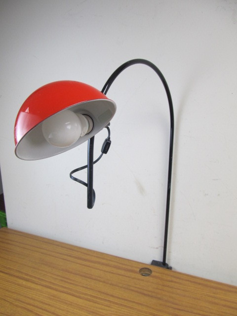 lot 35 image: Retro Vintage Curved Metal ShopBench Light