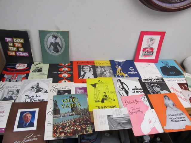 lot 54 image: Large Lot of Vintage LYCEUM THEATRE Minneapolis Programs etc