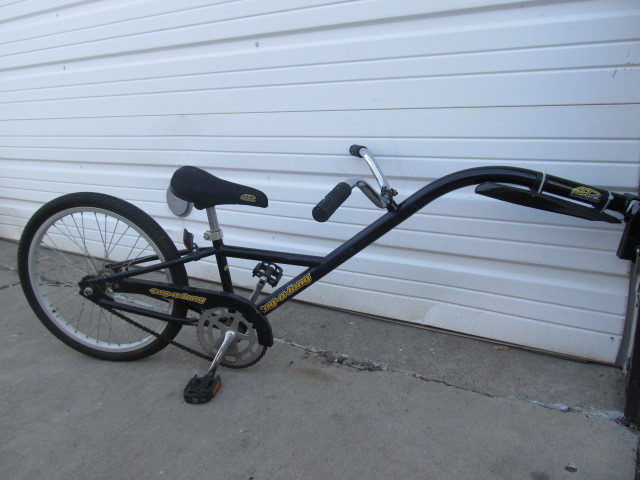 lot 61 image: &nbspTag-A-Long Bicycle