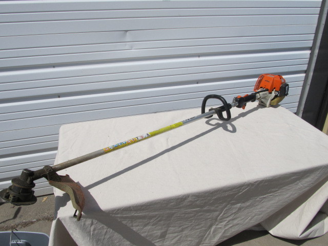 lot 83 image: Working STIHL Weed Whip