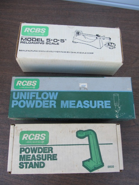 lot 103 image: RCBS Reloading Scale & Powder Measure