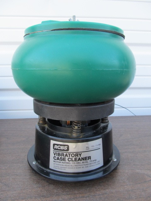 lot 104 image: RCBS Vibratory Case Cleaner