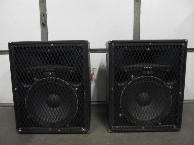 lot 2 image: LARGE Vintage RENKUS HEINZ Studio Speakers