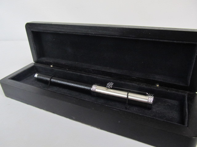 lot 123 image: HARLEY DAVIDSON 95th Anniversary Fountain Pen wCase
