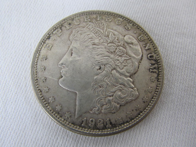 lot 145 image: 1922 Morgan Silver Dollar