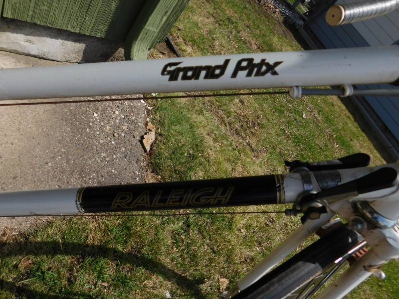 lot 9 image: Raleigh Grand Prix Bicycle
