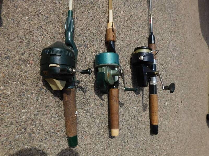 lot 12 image: Fishing Poles