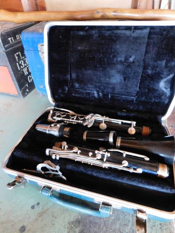 lot 25 image: Bundy Flute