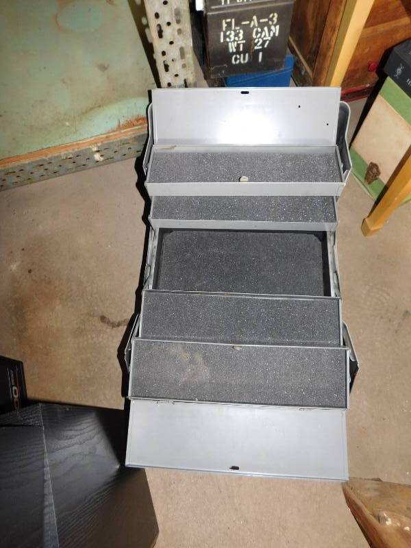 lot 29 image: Fishing Tackle Box