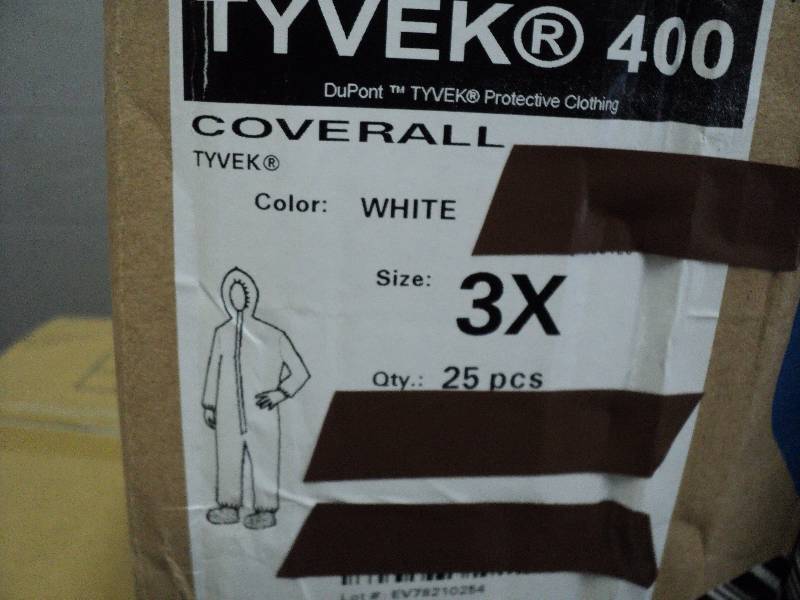 25 Tyvek size 3X dupont protective ...