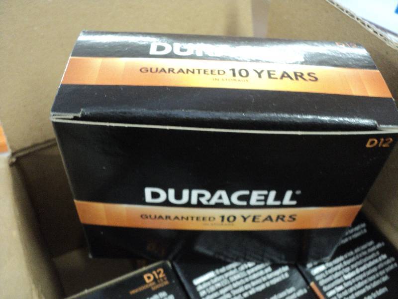 72 Duracell copper top D batteries...