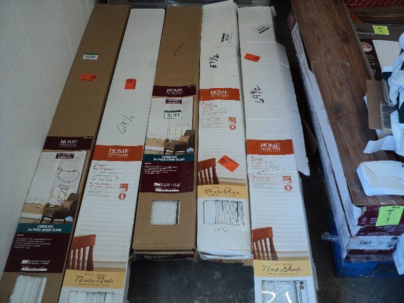 pallet of misc. blinds, see all pic...
