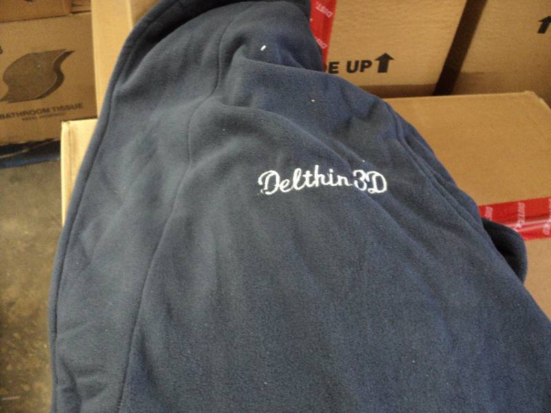 one size only delthin 3D bathrobe...