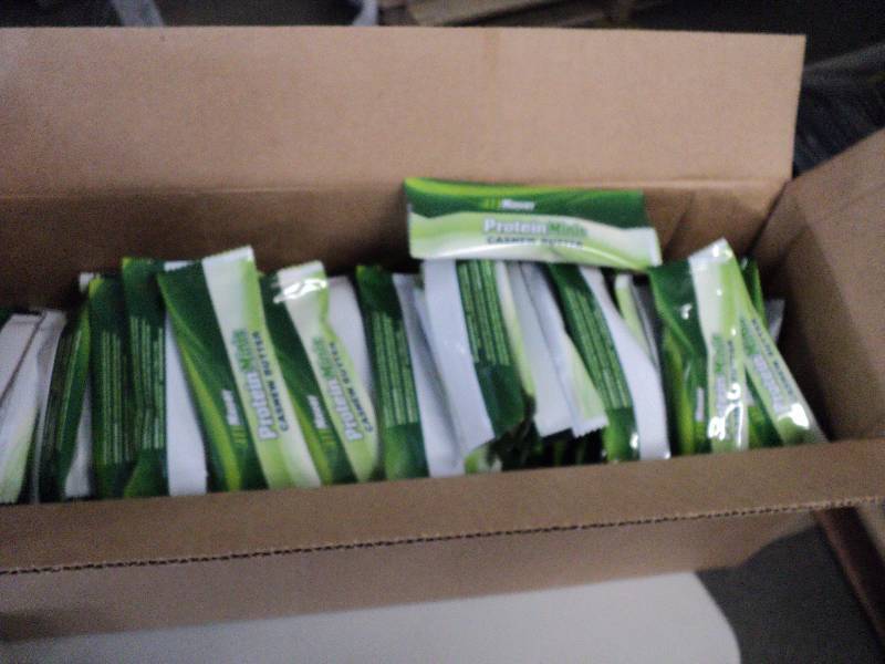 box of 146 mauer protein minis cash...