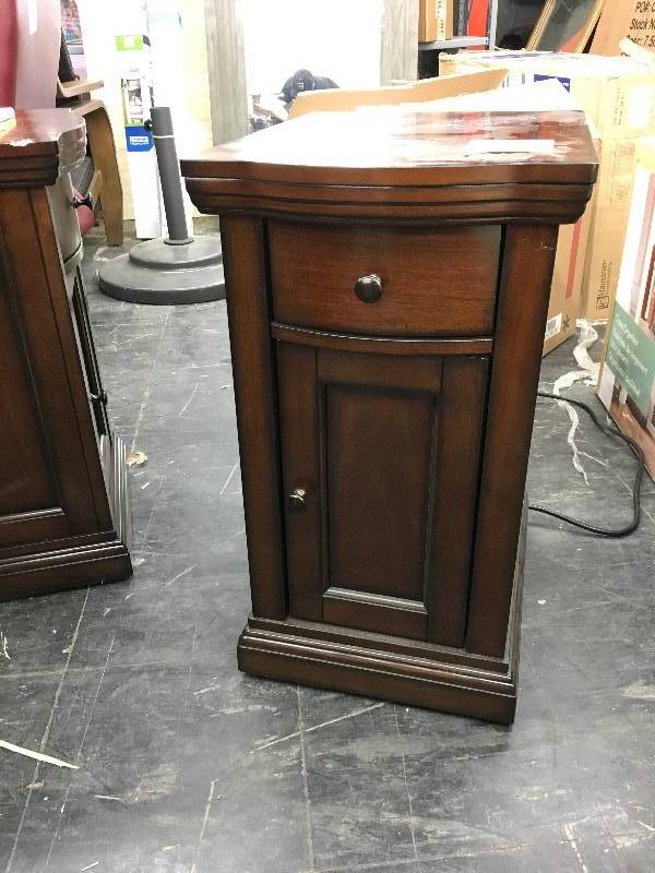MASON CHAIRSIDE TABLE, RETAIL $89.99