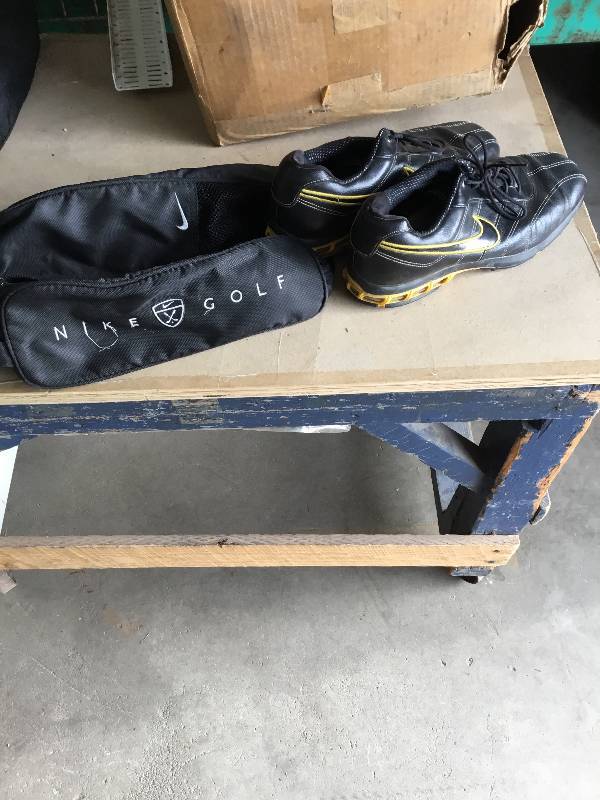 Nike Golf Shoes - Removable Cleats - With Bag - Size 12 Wide - Used