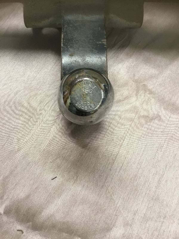 Truck Hitch - 1 78th Ball - Reese 78241 - 2000lb trailer weight - 200lb tongue weight