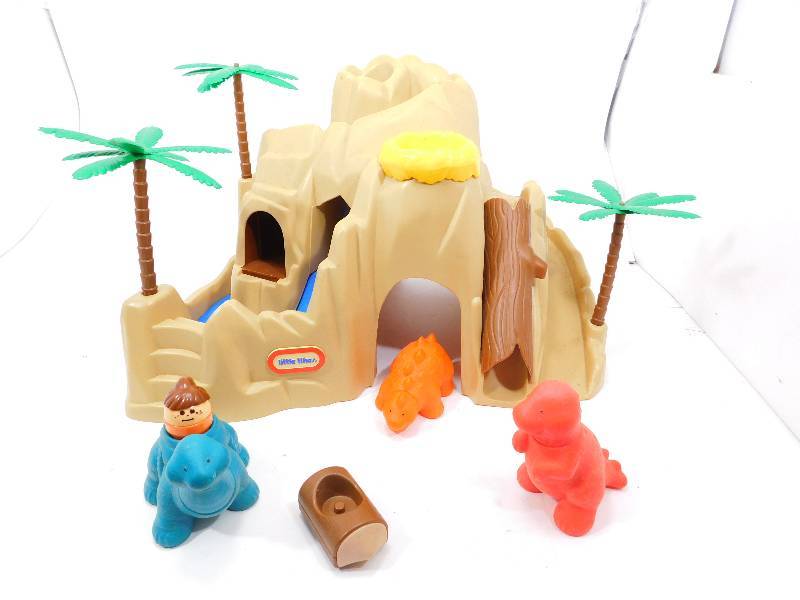 Little tikes dinosaur store mountain