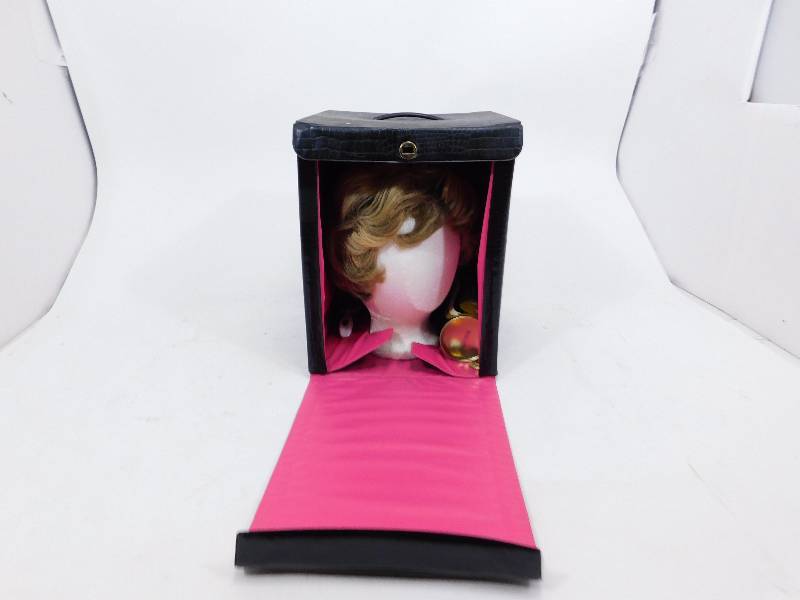Blond Wig in case