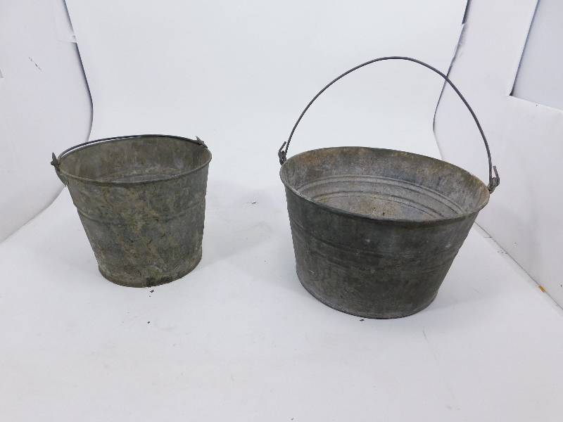 Galvinized Pails With Handles