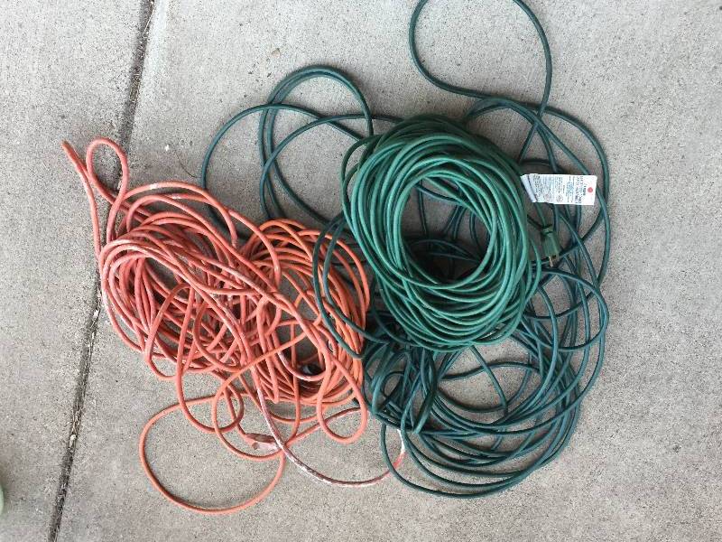 lot 143 image: Extension Cords