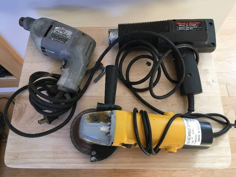 lot 15 image: Black & Decker Drill, 4.5 Angle Grinder, B&D Heat & Strip