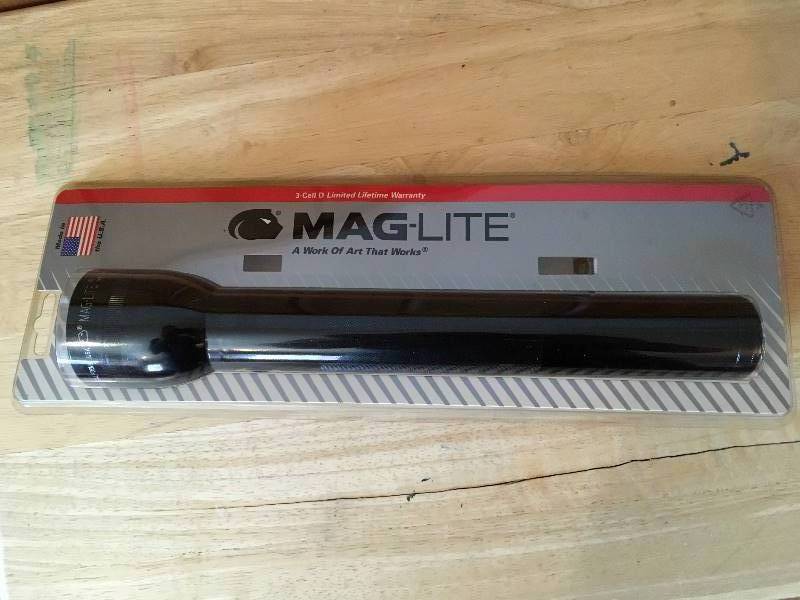 lot 41 image: Mag-Lite 3-Cell D Flashlight