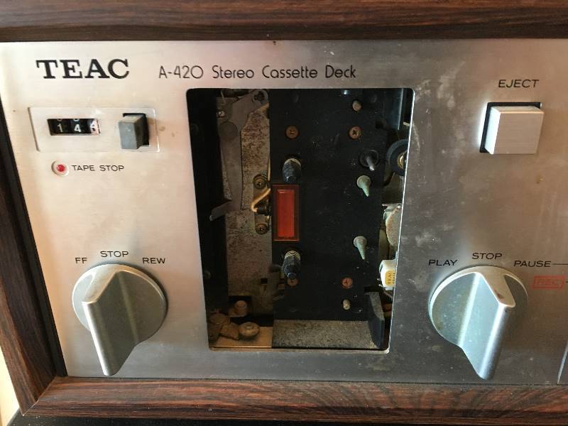 lot 67 image: TEAC A-420 Stero Cassette Deck