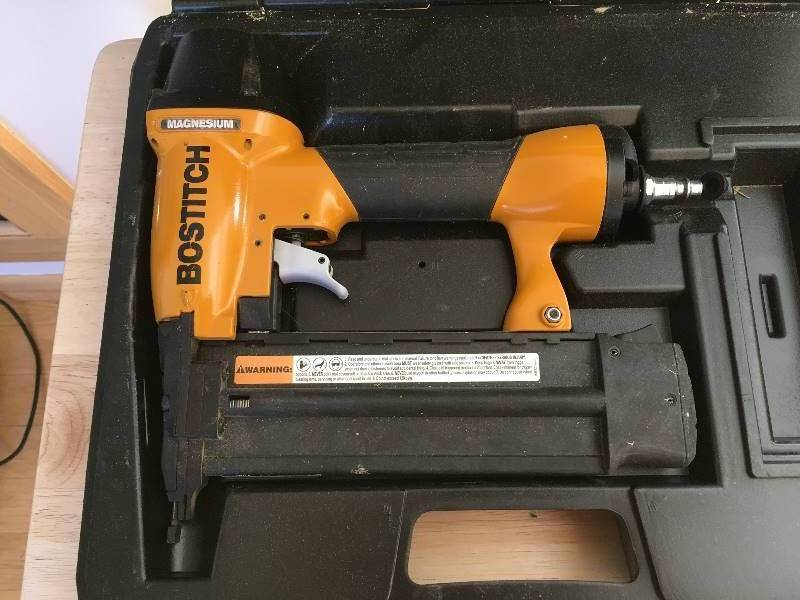 lot 8 image: BOSTITCH Pneumatic Brad Nailer Stapler