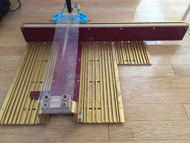 lot 28 image: INCRA Cross Cut Sled for Table Saw