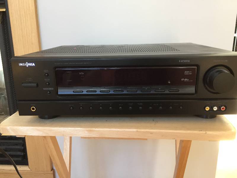 lot 75 image: INSIGNIA AV Digital Home Theater Receiver