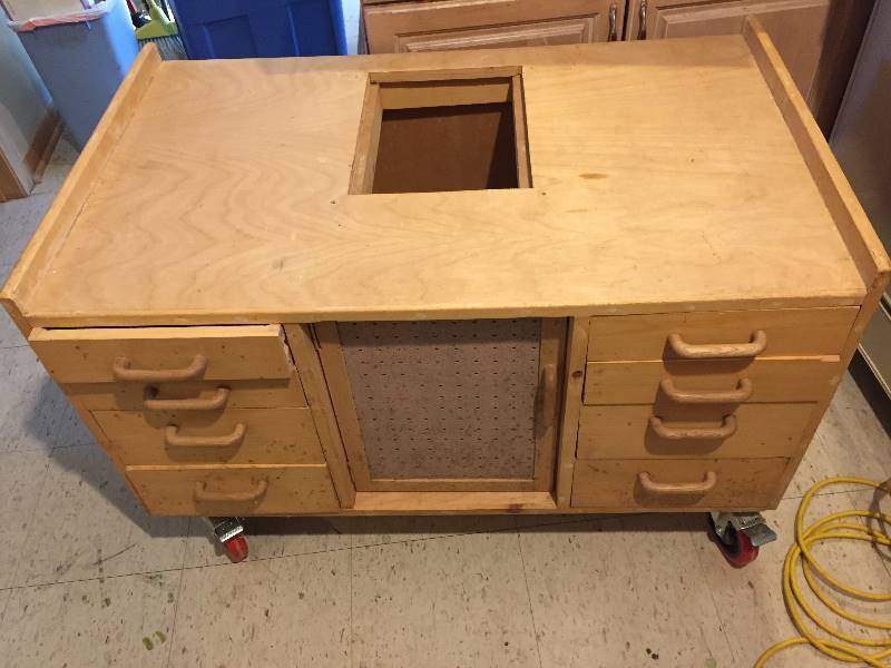 lot 108 image: Wooden Cart with Drawers on Wheels