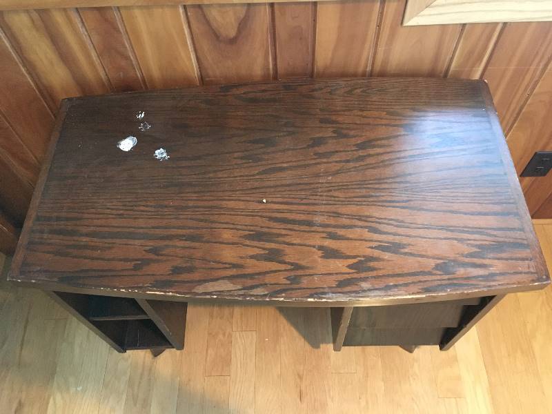 lot 154 image: MCM Oak 3 Drawer Desk