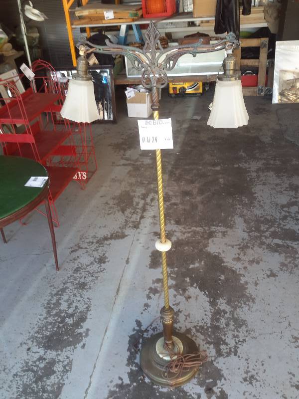 Very nice 2 frosted tulip shape pole lamp. Brass pole and base with marble.  Approx 54 in h