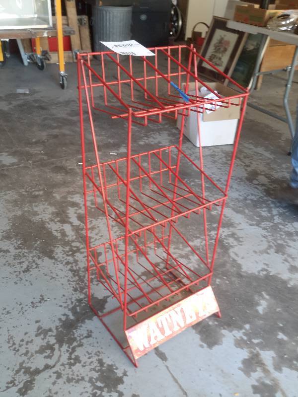 Heavy metal magazine rack