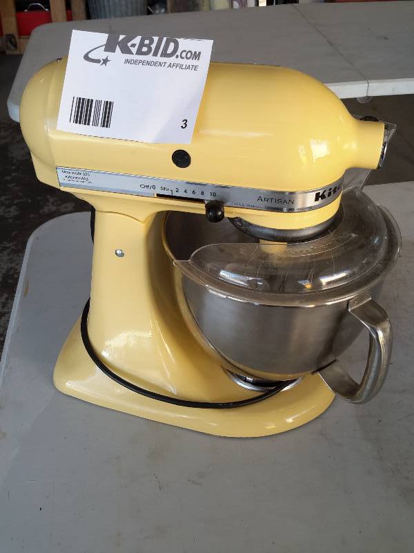 Kitchen Aid Mixer.. Like new