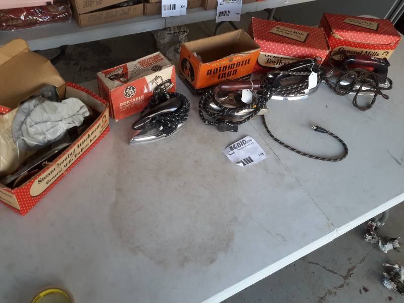 Lot of vintage irons as pictured