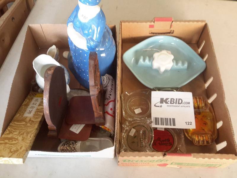 Lot of Ash trays and other decorative items as pictured