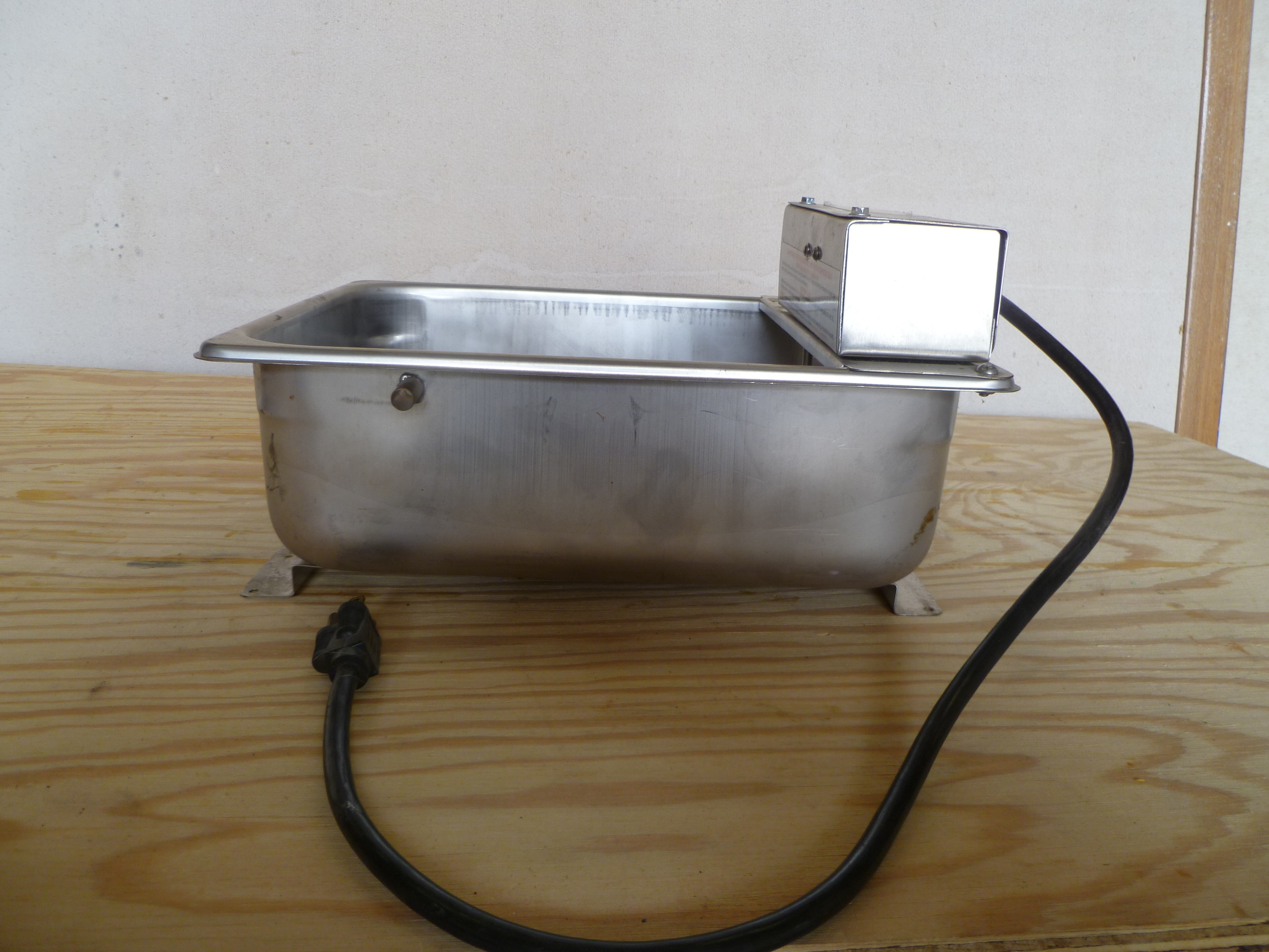 lot 24 image: Evapoway Electric Condensate Evaporator Pan