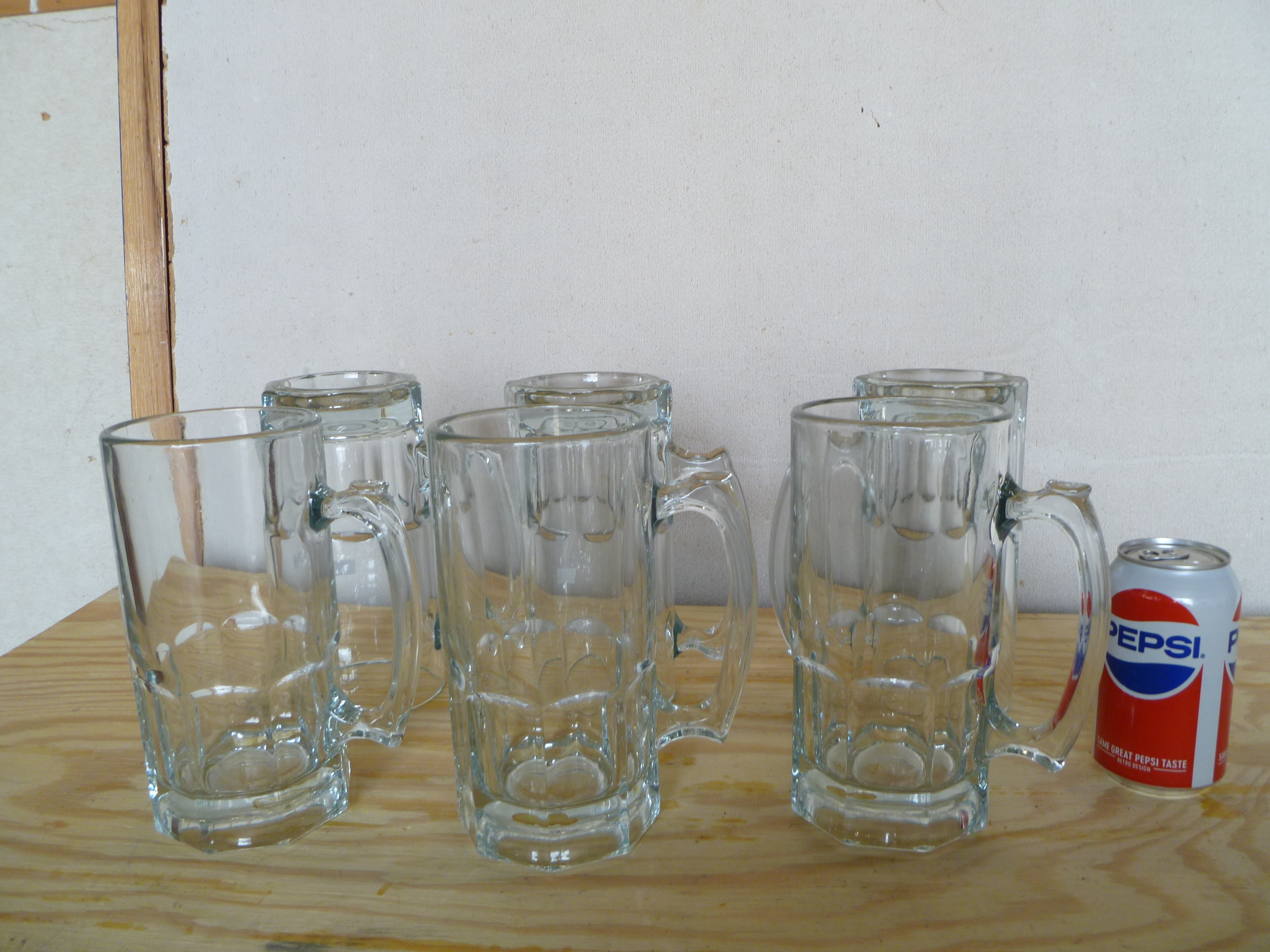 lot 35 image: 6 Extra Large 34oz Beverage Mugs