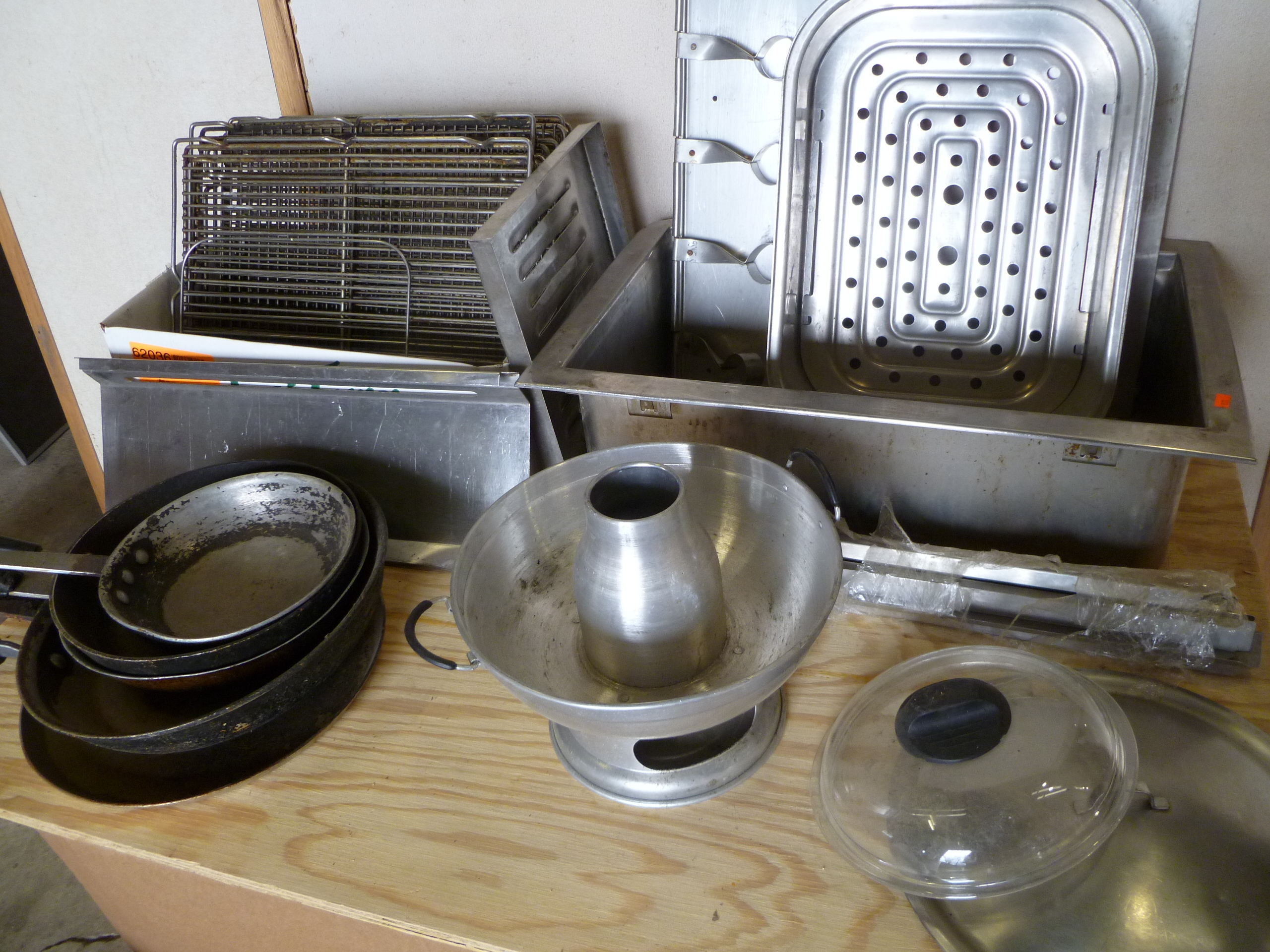lot 42 image: 2 Boxes Misc. Kitchen