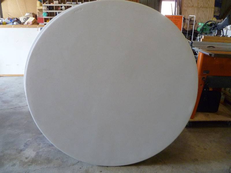 lot 4 image: Lifetime 60 Round Banquet Table