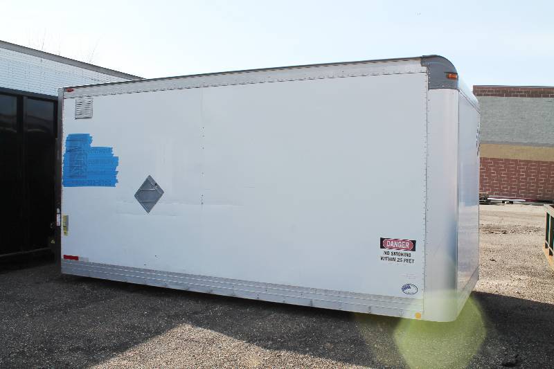 lot 9 image: Aluminum Cargo Van Box