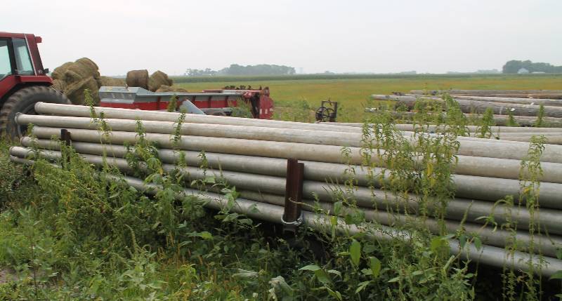 lot 5 image: 6 Aluminum Irrigation Pipes 1500 Ft