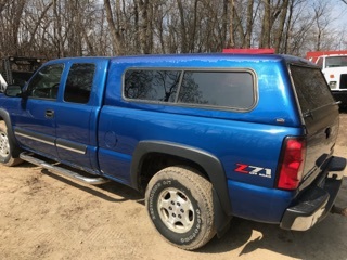 lot 11 image: 2004 Chevrolet Silverado 1500 Z71 4 x 4 Extended Cab Pick Up Truck RESERVE IS $5000
