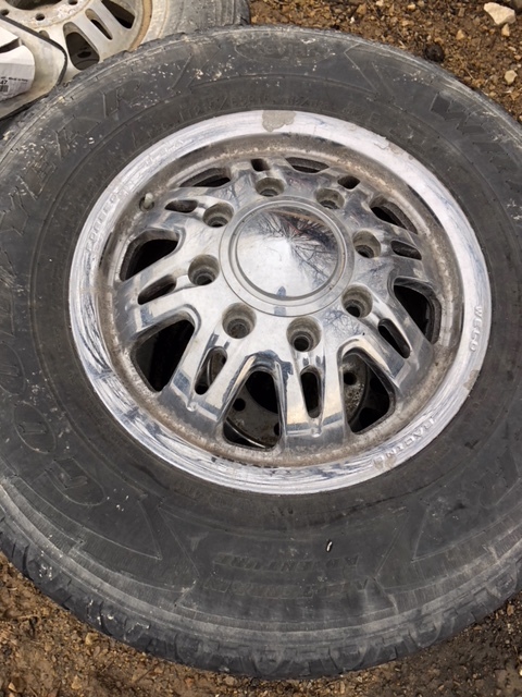 lot 27 image: Set of 6 - Goodyear 16 Tires Mounted On Chevy Dually Rims