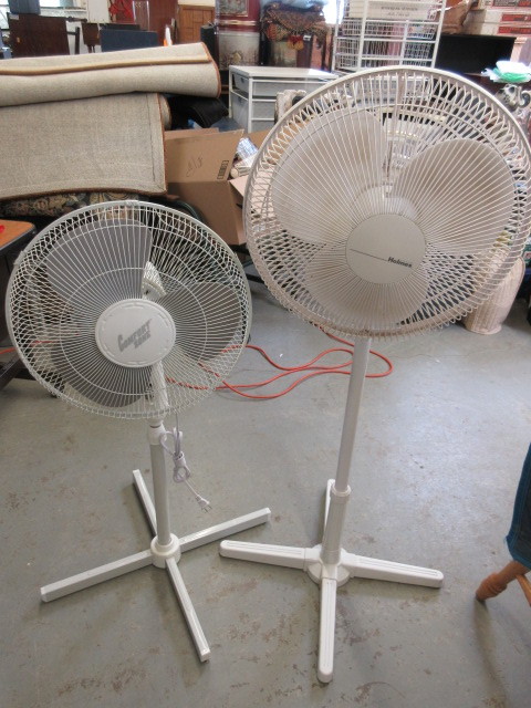 lot 723 image: OSCILLATING FANS ON STANDS
