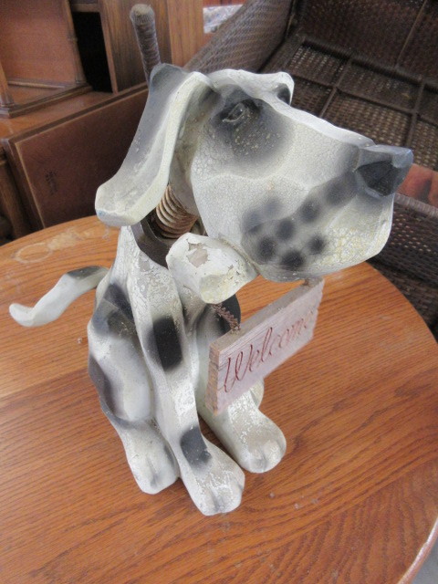 lot 728 image: WELCOME DOG