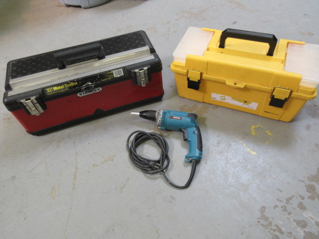 lot 739 image: TOOL BOXES AND MAKITA DRYWALL SCREW GUN