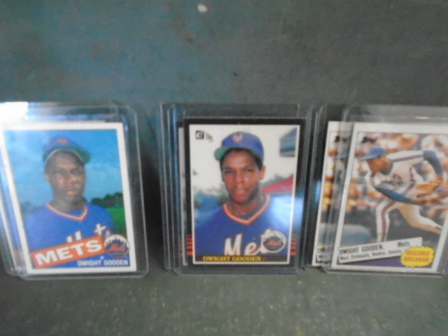 lot 82 image: 6 Dwight Gooden Rookie Baseball Cards